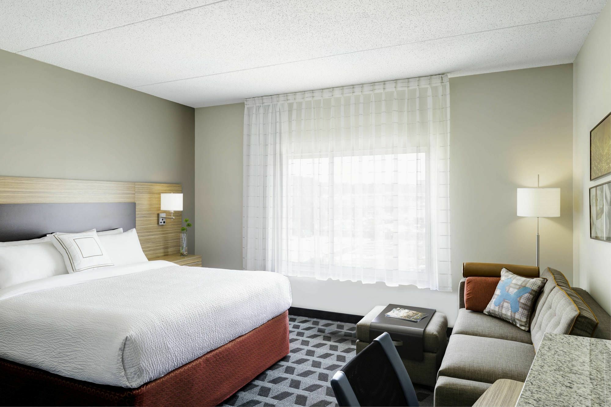 Towneplace Suites By Marriott Phoenix Chandler/Fashion Center Exterior photo
